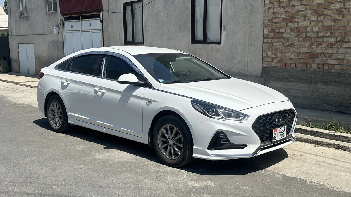 Открыть фото Hyundai Sonata VII (LF) Рестайлинг 2.0 AT