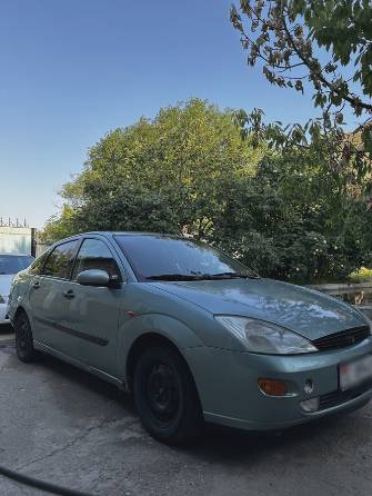 Ford Focus I 1.8 MT