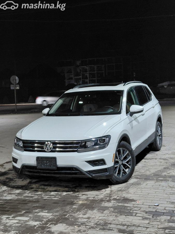 Открыть фото Volkswagen Tiguan II Allspace 2.0 AT 4WD