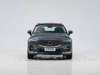Volvo XC60 II Рестайлинг 2.0 AT