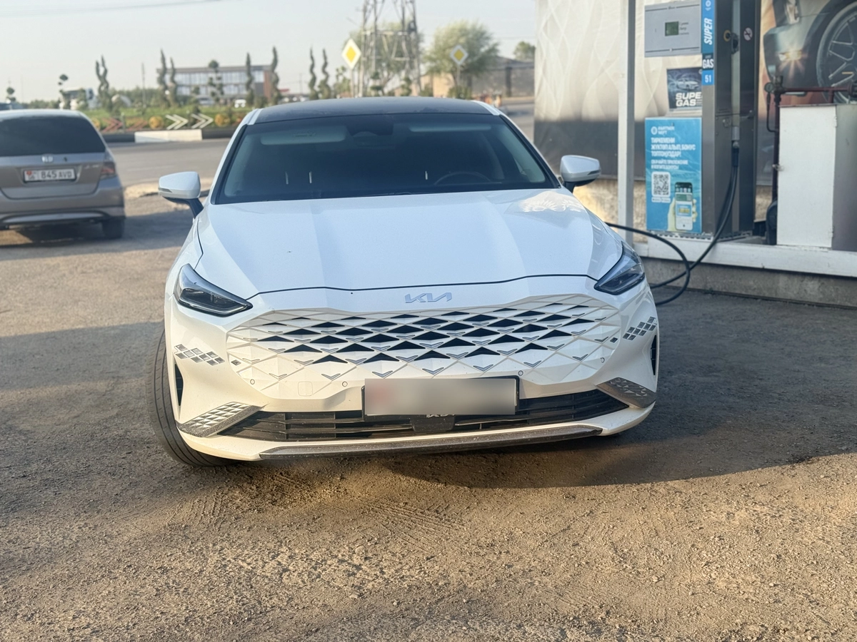 Открыть фото Kia K8 3.5 AT