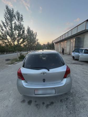 Toyota Yaris II 1.3 MT