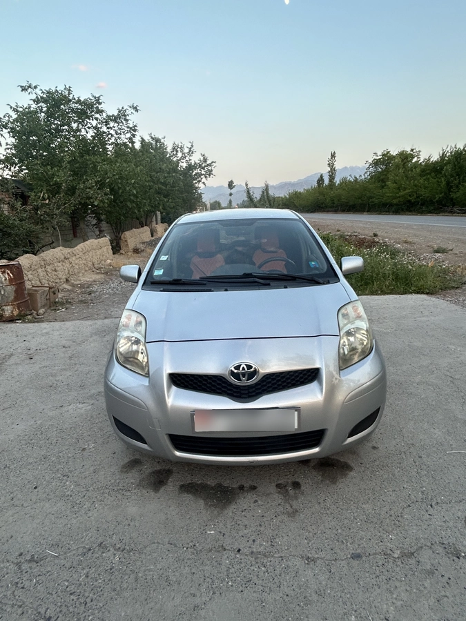 Toyota Yaris II 1.3 MT