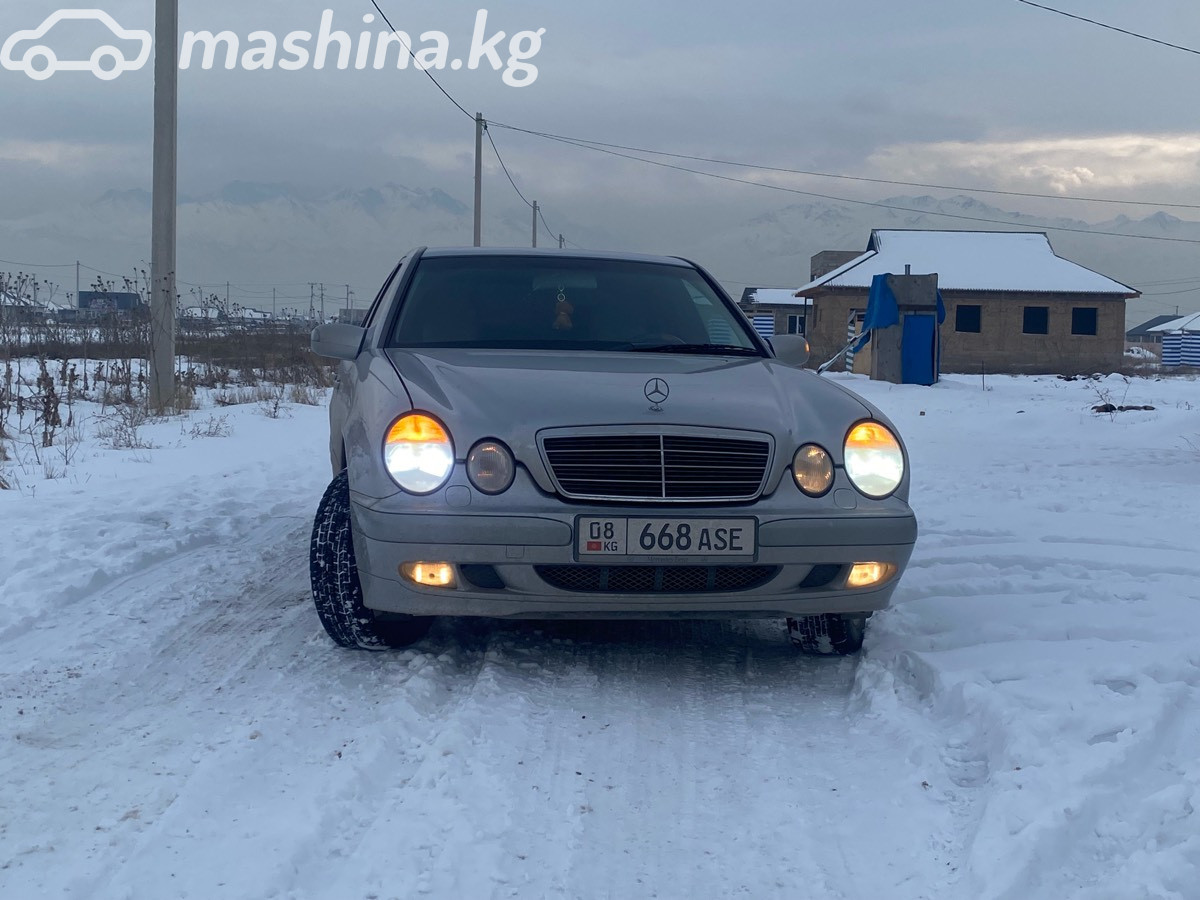 Открыть фото Mercedes-Benz E-Класс II (W210, S210) Рестайлинг 240 2.6 MT