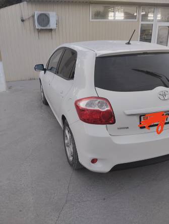 Toyota Auris I 1.4d MT
