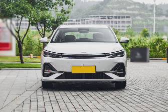 Geely Galaxy A7 1.5hyb AT
