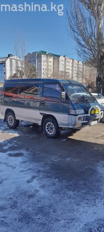 Mitsubishi Delica IV 2.5d AT 4WD