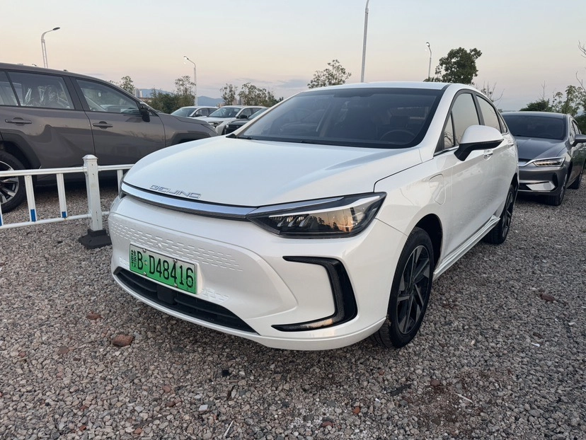 Открыть фото BAIC EU5 II (Plus) Рестайлинг R500 Electro AT