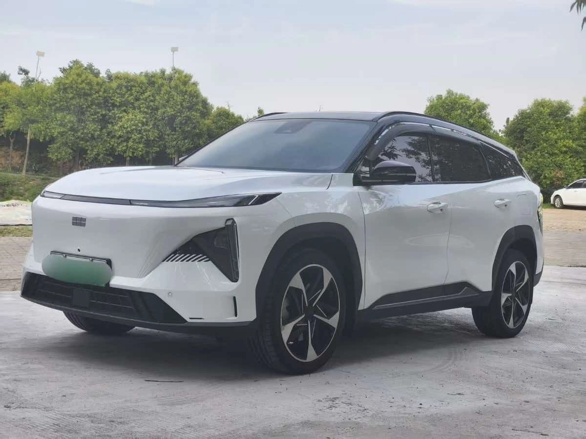 Geely Galaxy L7 18.7 kWh 1.5hyb AT