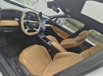 Geely Galaxy L7 18.7 kWh 1.5hyb AT