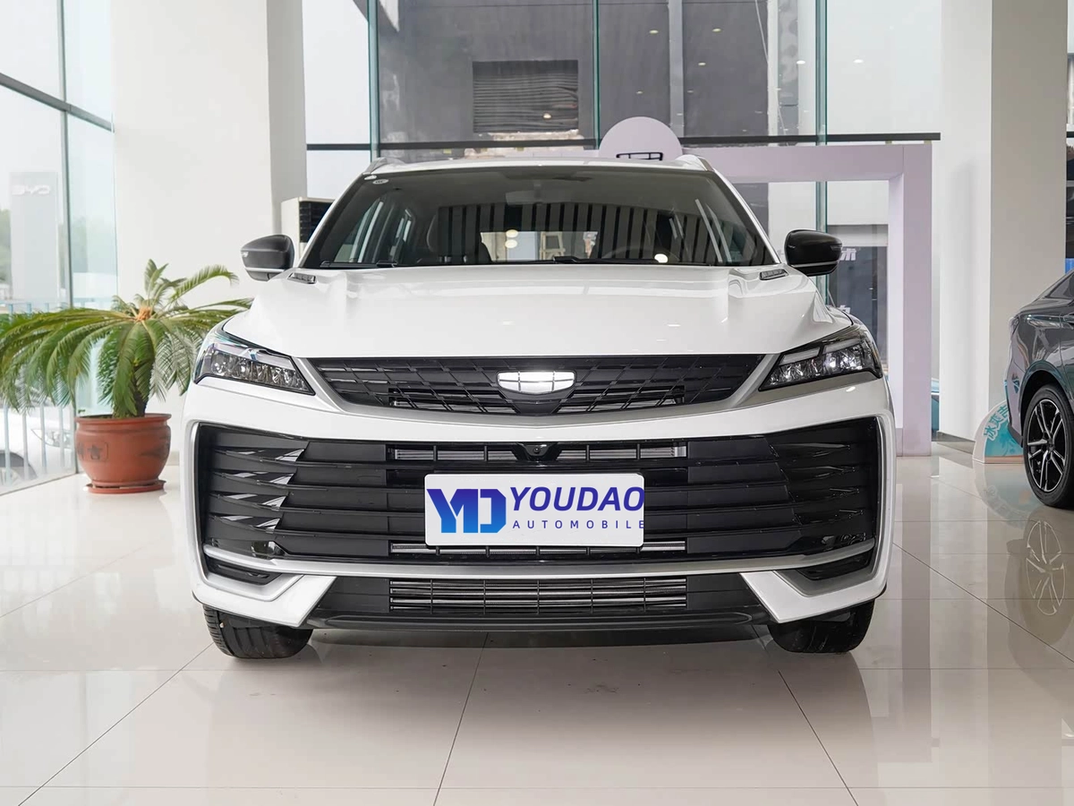 Открыть фото Geely Binyue I Рестайлинг 2 1.4 MT