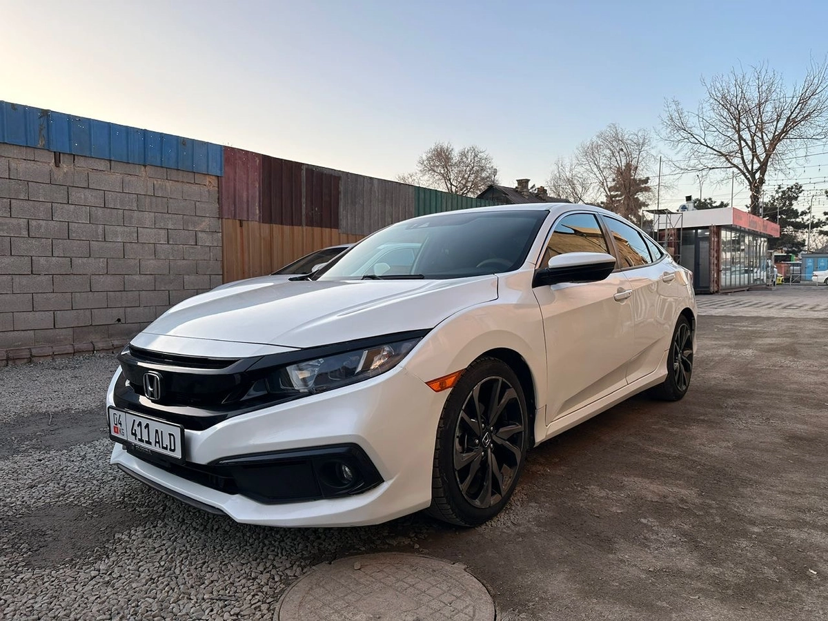 Honda Civic X 2.0 CVT