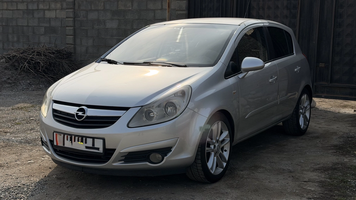 Opel Corsa D 1.4 MT
