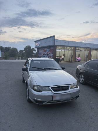 Daewoo Nexia I Рестайлинг 1.5 MT