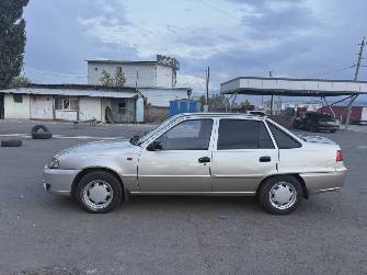 Daewoo Nexia I Рестайлинг 1.5 MT
