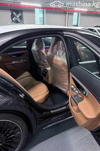 Mercedes-Benz E-Класс VI (W214, S214) 300 2.0 AT 4WD