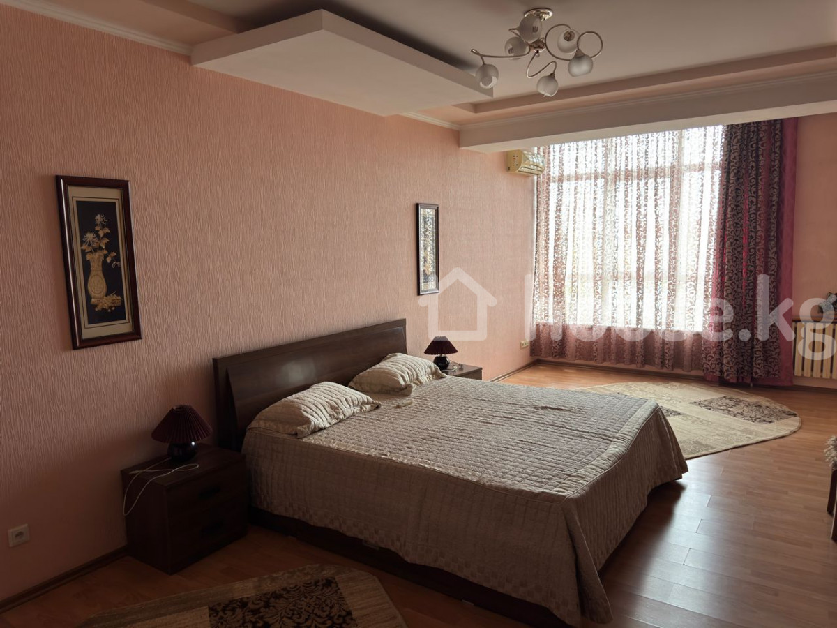 3-комн. кв., 137 м2