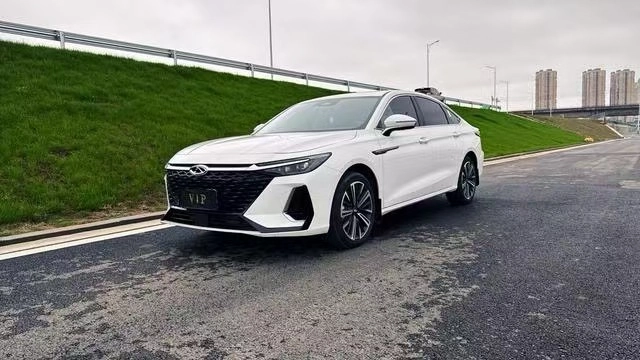 CHERY Arrizo 8 1.6 AMT