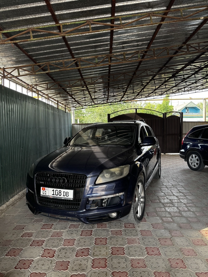 Audi Q7 I (4L) 4.2 AT 4WD