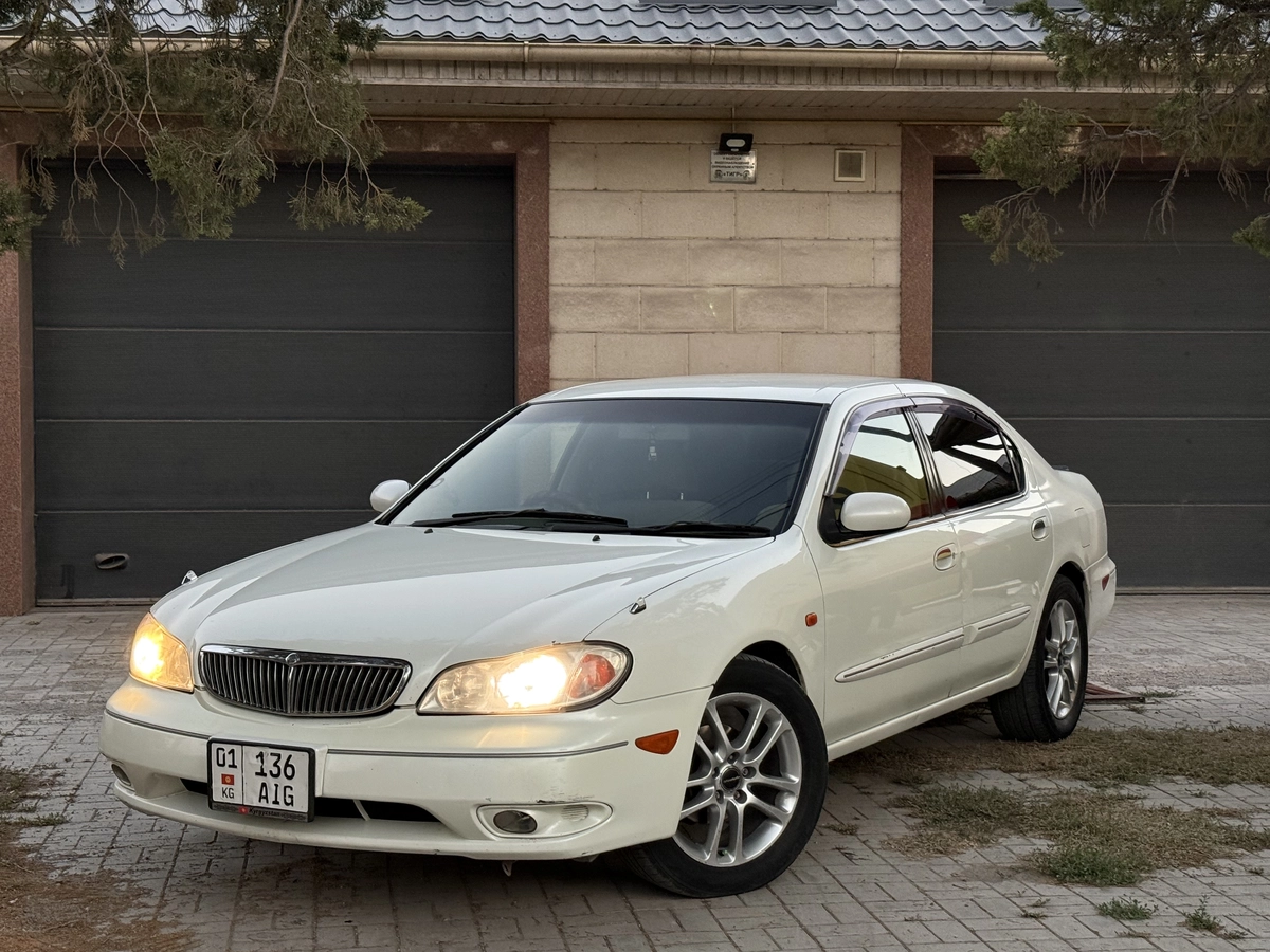 Nissan Cefiro III (A33) 2.0 AT