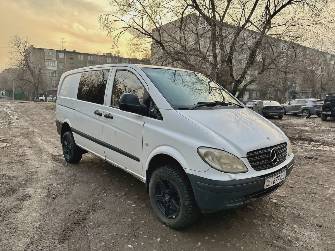 Mercedes-Benz Vito II (W639) 115 CDI L3 2.2d AT 4WD