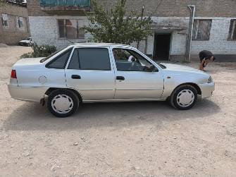 Daewoo Nexia I Рестайлинг 1.5 MT