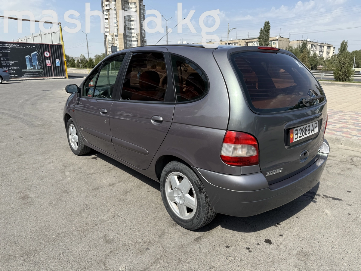 Открыть фото Renault Scenic II 2.0 AT