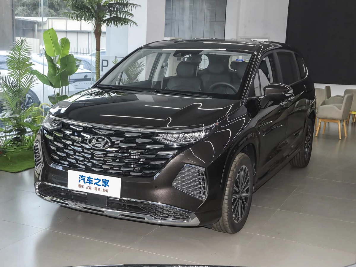 Hyundai Custo 1.5 AT