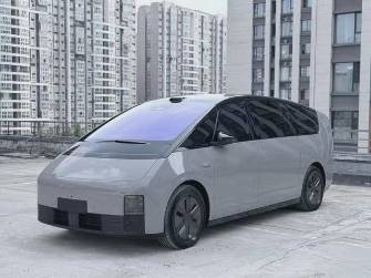 LiXiang Mega 102.7 kWh Electro AT 4WD