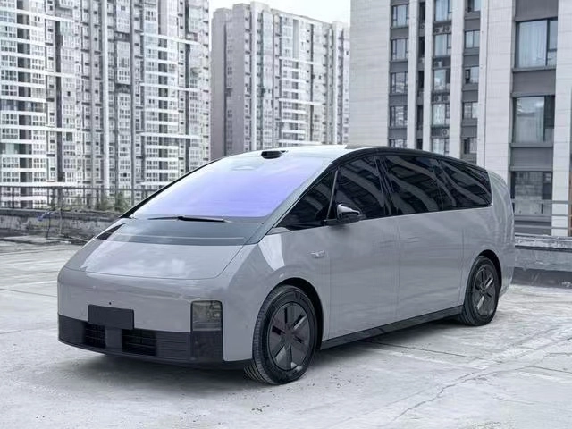 LiXiang Mega 102.7 kWh Electro AT 4WD