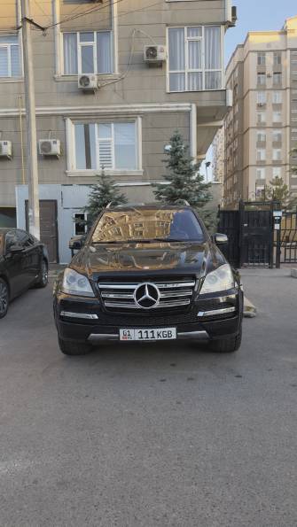 Mercedes-Benz GL-Класс I (X164) Рестайлинг 550 5.5 AT 4WD