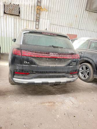 Audi Q6 40 TFSI 2.0 AMT 4WD