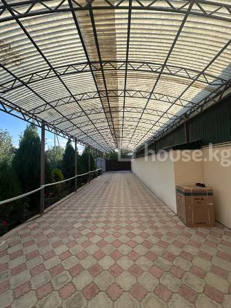 Коммерческая недвижимость, 600 м2