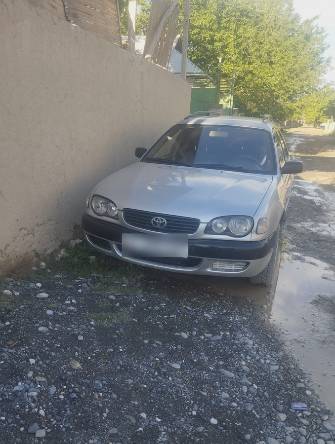 Toyota Corolla VIII (E110) Рестайлинг 1.6 MT