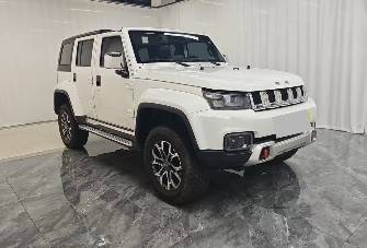 BAIC BJ40 I Рестайлинг 2.0 AT 4WD