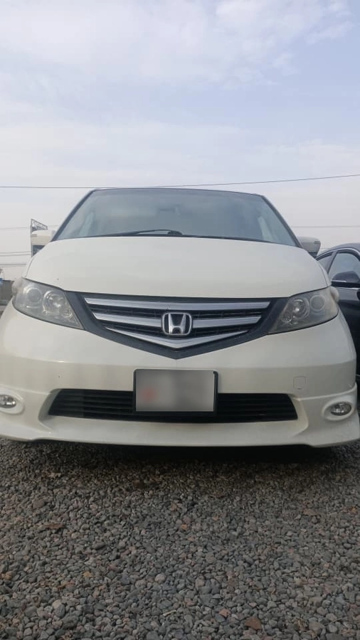 Открыть фото Honda Elysion I Рестайлинг 3.0 AT