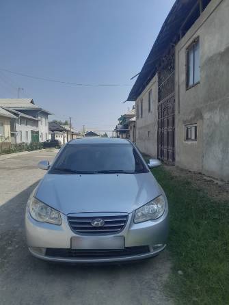 Hyundai Avante IV 1.6 AT