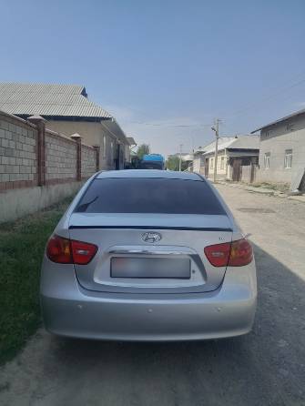 Hyundai Avante IV 1.6 AT