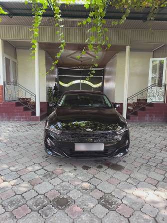 Kia K5 III 2.0 AT