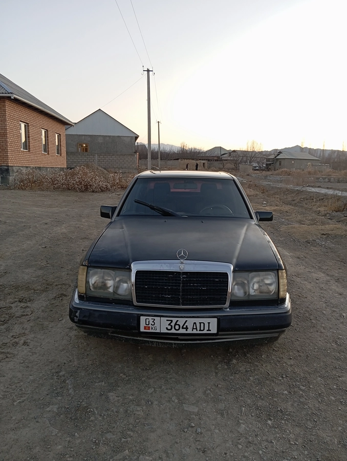 Mercedes-Benz W124 230 2.3 MT