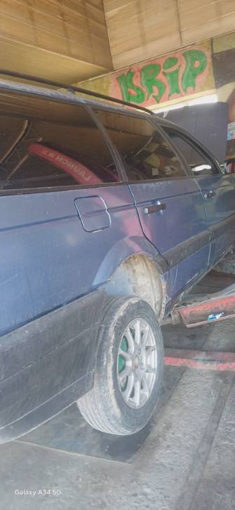 Volkswagen Passat B3 1.8 MT