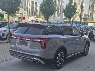 Hongqi HS7 II 1.5hyb AT 4WD