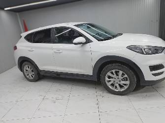 Hyundai Tucson III 2.0d AT