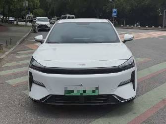 Geely Galaxy L6 125 km 1.5hyb AT