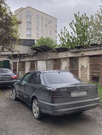 Mercedes-Benz C-Класс I (W202) 220 2.2 MT