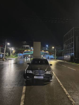 Mercedes-Benz C-Класс I (W202) 220 2.2 MT
