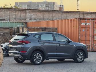 Hyundai Tucson III 2.0d AT