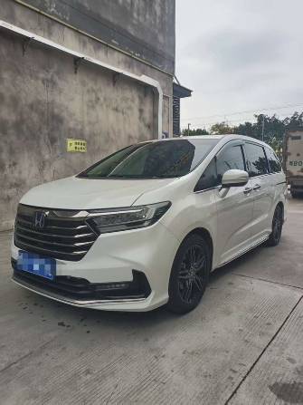 Honda Odyssey V Рестайлинг 2 2.0hyb CVT