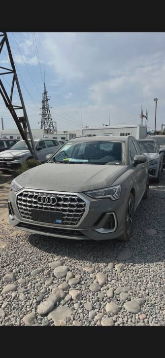 Audi Q3 II (F3) 35 TFSI 1.5 AMT