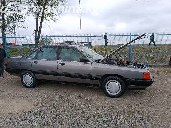 Audi 100 III (C3) Рестайлинг 2.2 MT